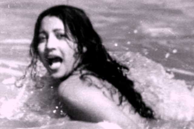 Actress Suchitra sen hot bath image-khobor dobor