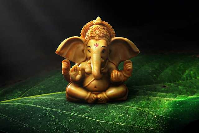 Ganesha Idol Images - Khobor Dobor