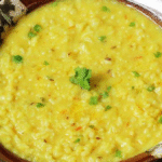 প্রতিদিন রাতে এক মাস খিচুড়ি খেলে কী হয় – খিচুড়ির স্বাস্থ্য উপকারিতা